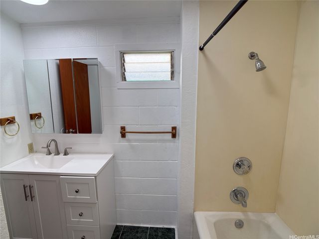 91-1058 Hanaloa Street, Ewa Beach, HI 96706