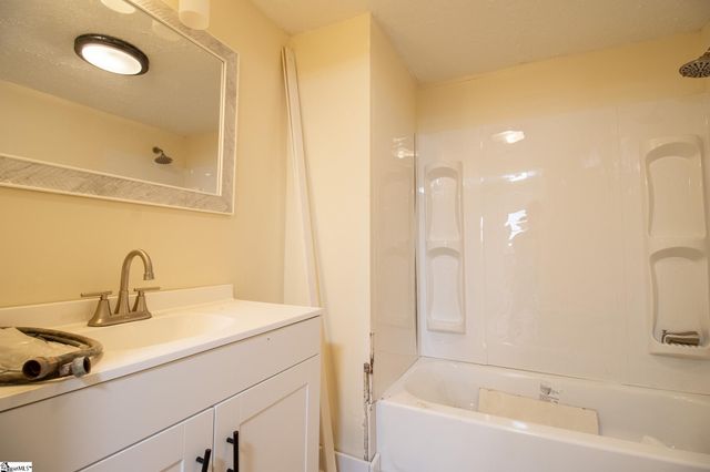 607 Holmes Street, Gaffney, SC 29341