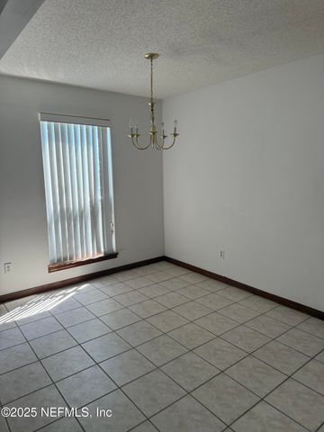11712 FT CAROLINE LAKES Court, Jacksonville, FL 32225