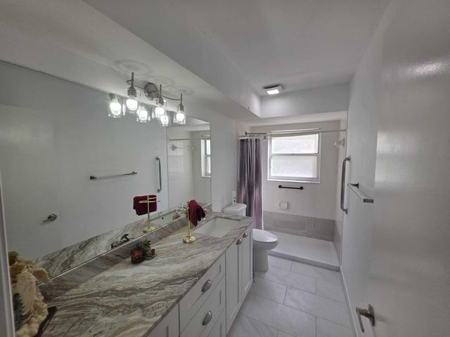6201 Pond Tree Court, Greenacres, FL 33463