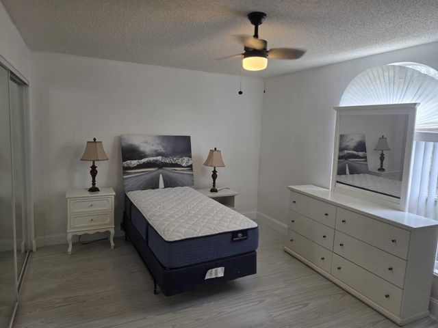 6201 Pond Tree Court, Greenacres, FL 33463