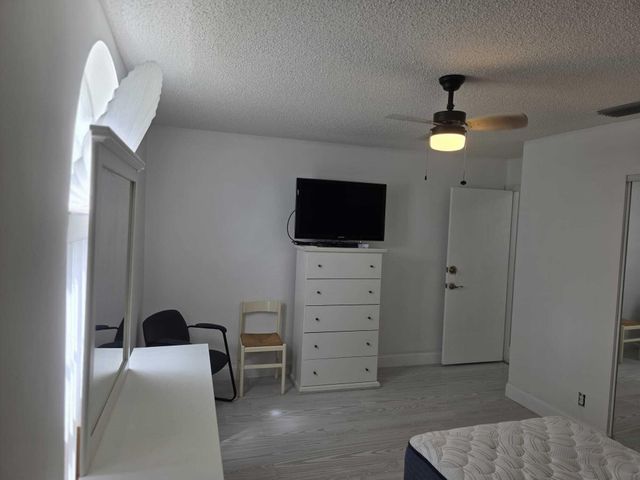 6201 Pond Tree Court, Greenacres, FL 33463