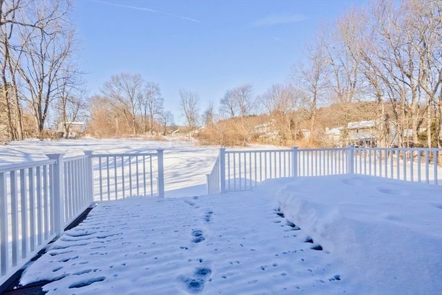 47 Kendall Street, Ludlow, MA 01056