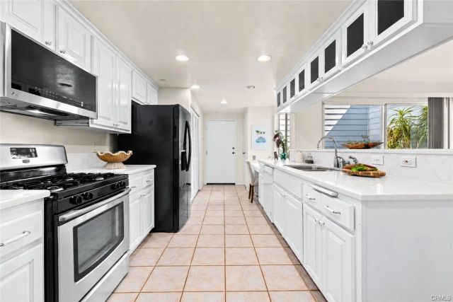 8120 Baymist Drive C, Huntington Beach, CA 92646