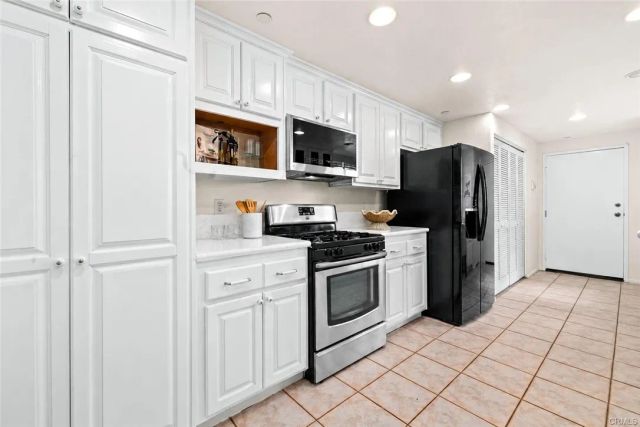 8120 Baymist Drive C, Huntington Beach, CA 92646