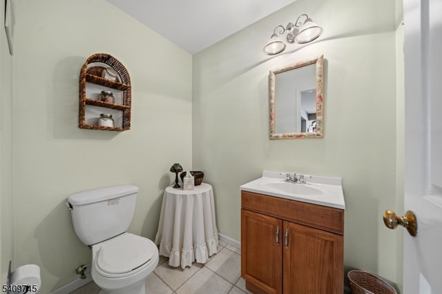 4 Santina Court, Lawrence Twp., NJ 08648