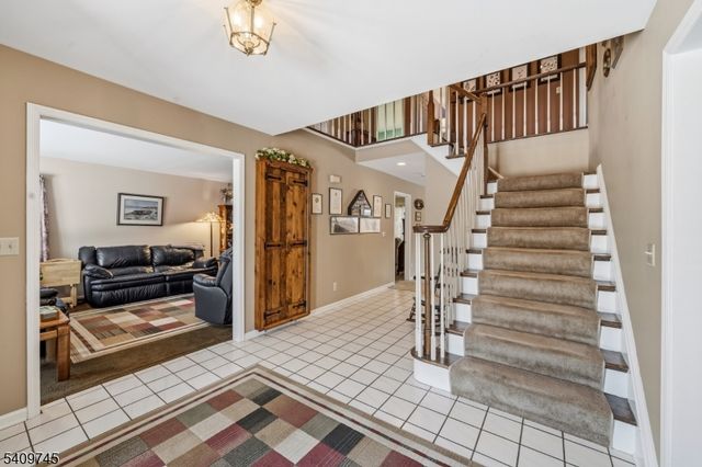 4 Santina Court, Lawrence Twp., NJ 08648