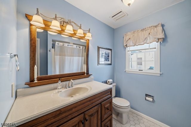 4 Santina Court, Lawrence Twp., NJ 08648