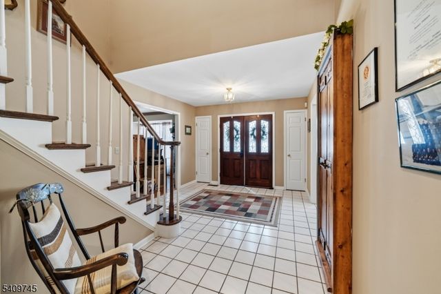 4 Santina Court, Lawrence Twp., NJ 08648