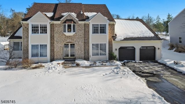 4 Santina Court, Lawrence Twp., NJ 08648