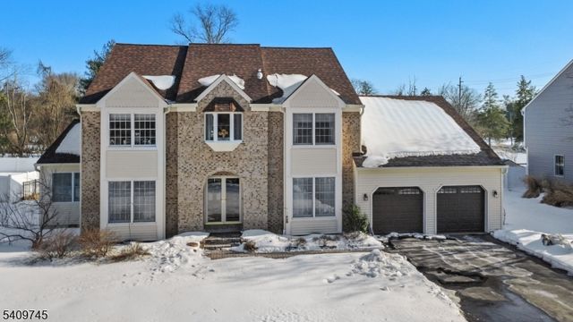 4 Santina Court, Lawrence Twp., NJ 08648