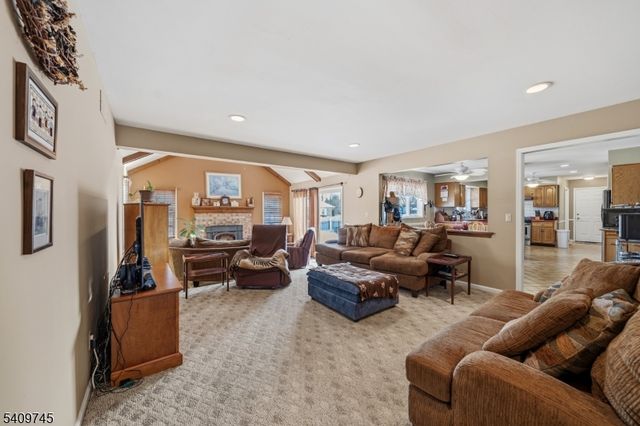 4 Santina Court, Lawrence Twp., NJ 08648