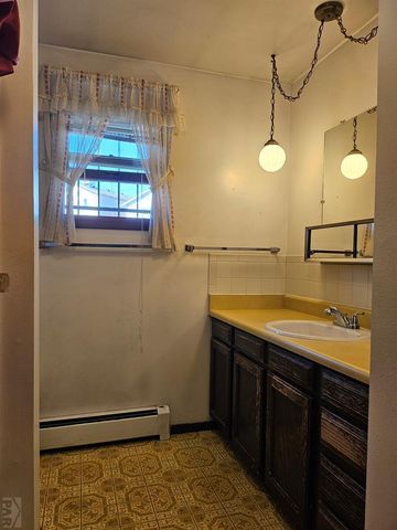 21 Carpenter Place, Pueblo, CO 81001