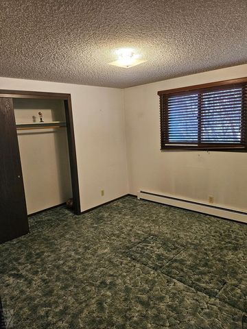 21 Carpenter Place, Pueblo, CO 81001