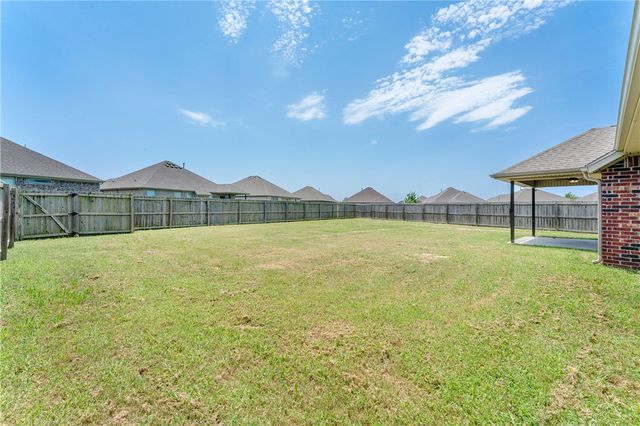 4457 W Wales Drive, Fayetteville, AR 72704