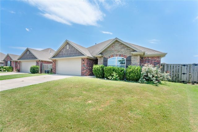 4457 W Wales Drive, Fayetteville, AR 72704