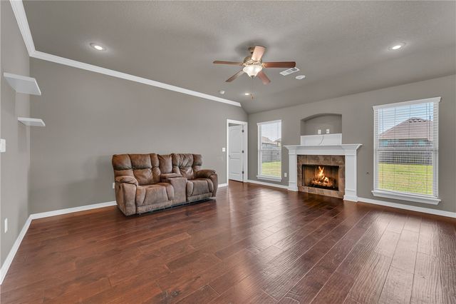 4457 W Wales Drive, Fayetteville, AR 72704