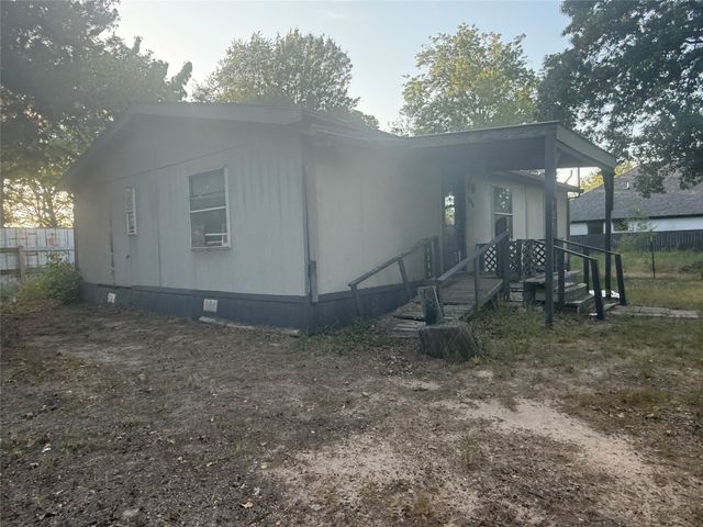 143 Chillacothe Trail, Mabank, TX 75156