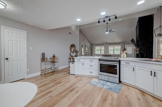 17431 Typhoon Way, Crosby, TX 77532