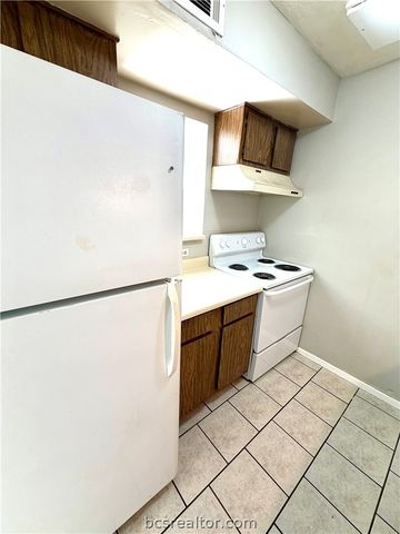 2406 Blanco Drive D, College Station, TX 77845