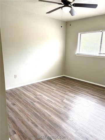 2406 Blanco Drive D, College Station, TX 77845