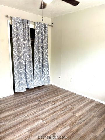 2406 Blanco Drive D, College Station, TX 77845