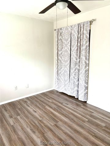 2406 Blanco Drive D, College Station, TX 77845