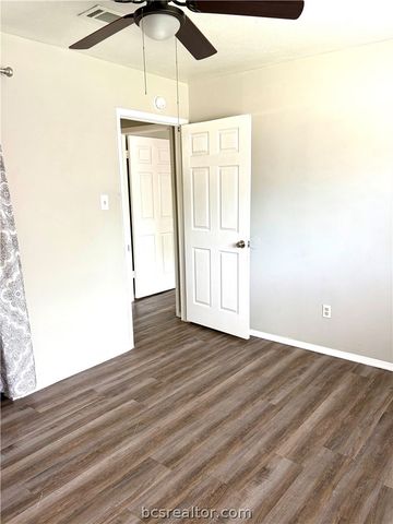 2406 Blanco Drive D, College Station, TX 77845