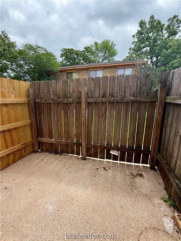2406 Blanco Drive D, College Station, TX 77845