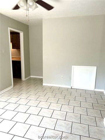 2406 Blanco Drive D, College Station, TX 77845