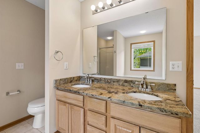 6773 158th Street W, Apple Valley, MN 55124