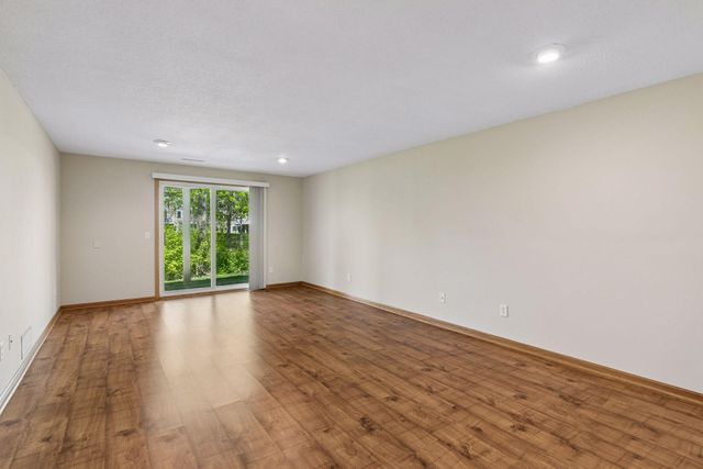 6773 158th Street W, Apple Valley, MN 55124
