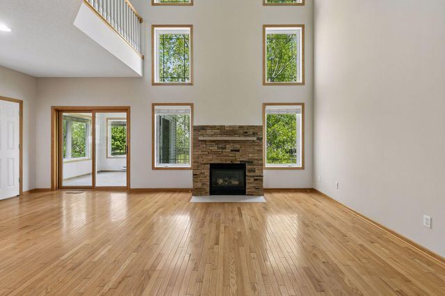 6773 158th Street W, Apple Valley, MN 55124