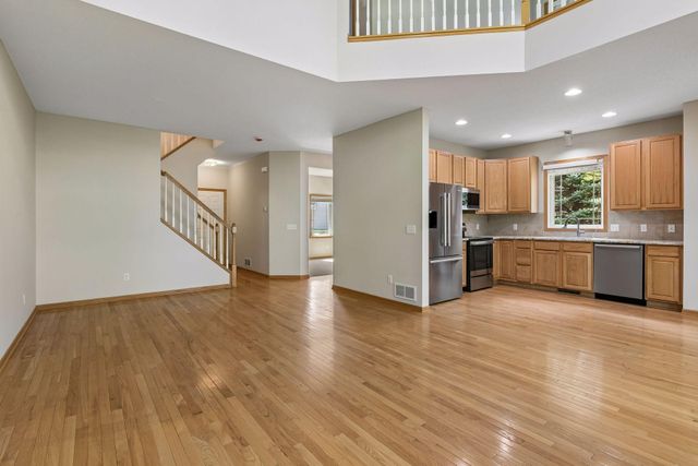 6773 158th Street W, Apple Valley, MN 55124