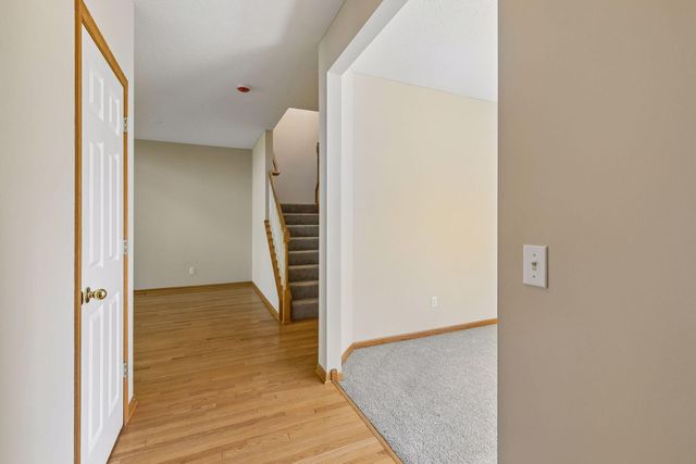 6773 158th Street W, Apple Valley, MN 55124