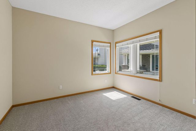 6773 158th Street W, Apple Valley, MN 55124