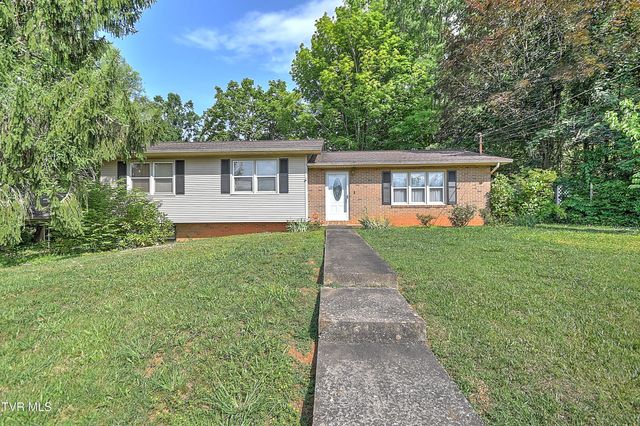 2902 Dalton Drive, Johnson City, TN 37604