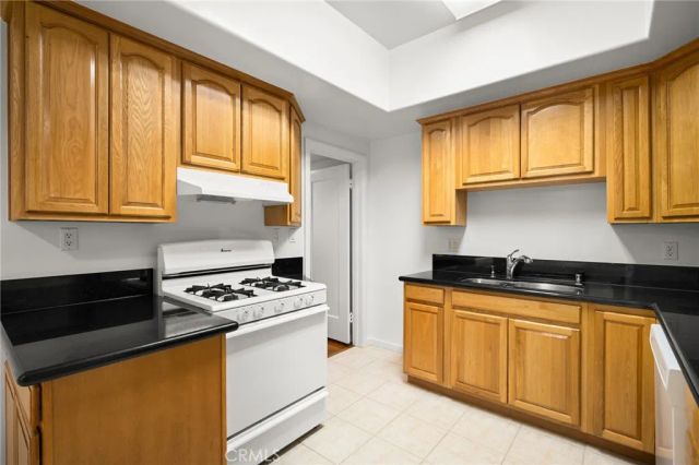 218 E Windsor Road 1, Glendale, CA 91205