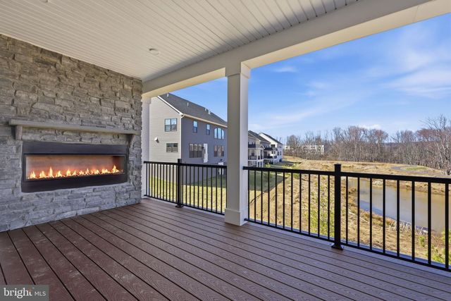 233 COFFMAN DR, Exton, PA 19341