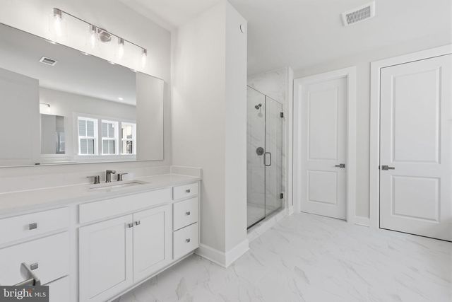 233 COFFMAN DR, Exton, PA 19341