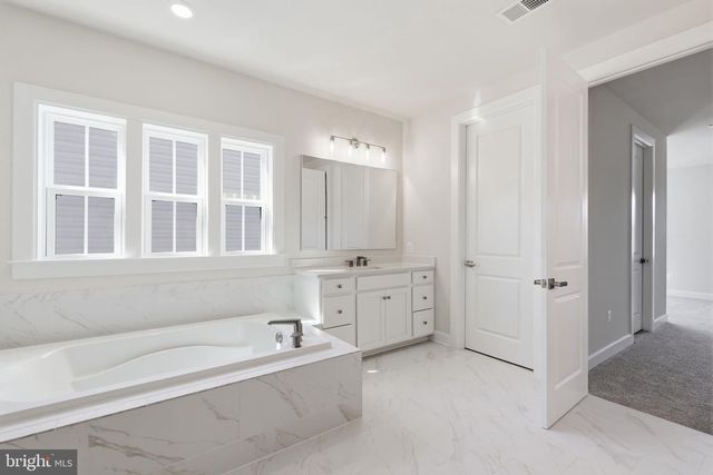 233 COFFMAN DR, Exton, PA 19341