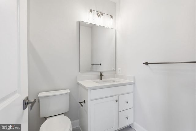 233 COFFMAN DR, Exton, PA 19341