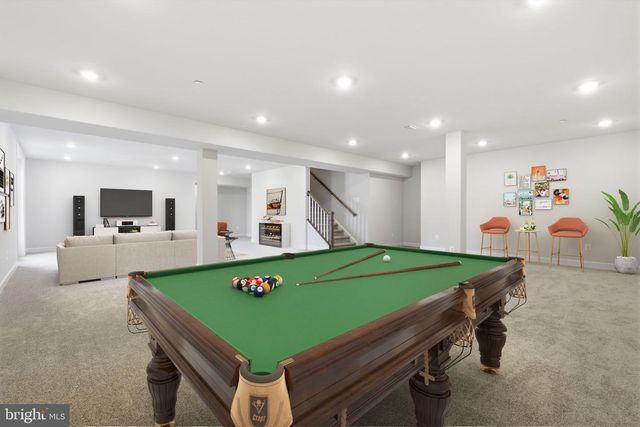 233 COFFMAN DR, Exton, PA 19341