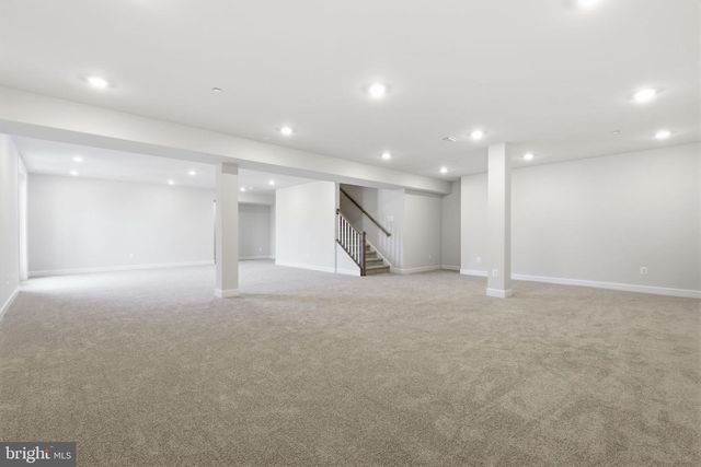 233 COFFMAN DR, Exton, PA 19341