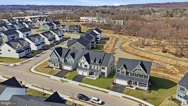 233 COFFMAN DR, Exton, PA 19341