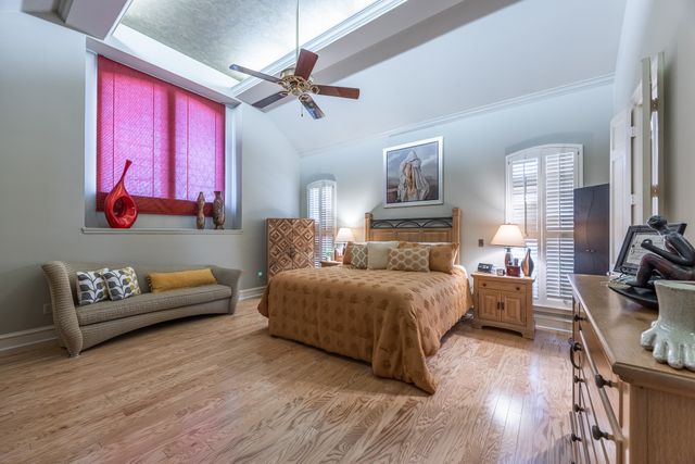 2200 Castle Rock Road, Arlington, TX 76006