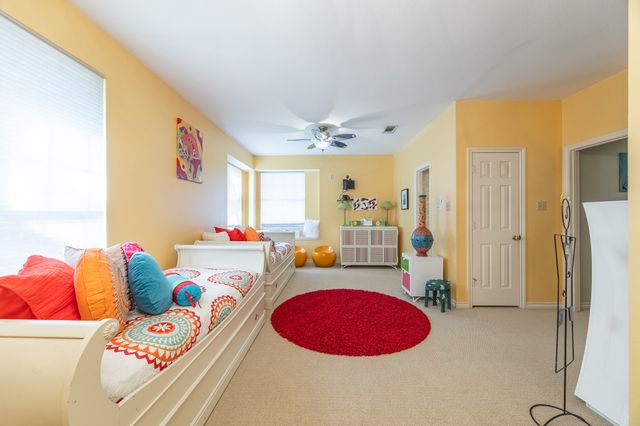 2200 Castle Rock Road, Arlington, TX 76006