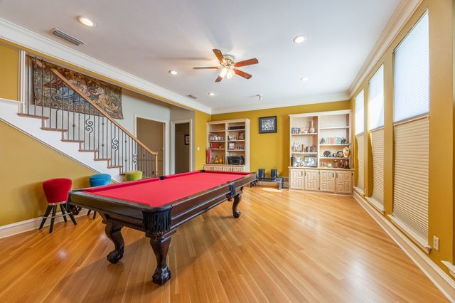 2200 Castle Rock Road, Arlington, TX 76006