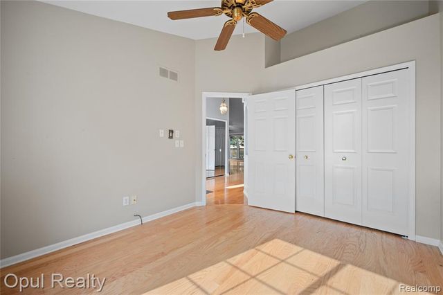 6351 Pembrook Drive, Westland, MI 48185