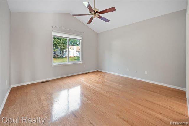 6351 Pembrook Drive, Westland, MI 48185